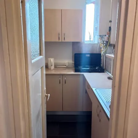 Cozy In * Bucureşti